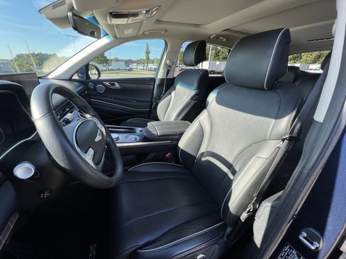 Used 2024 Genesis GV80 3.5T w/ Advanced Package image 17