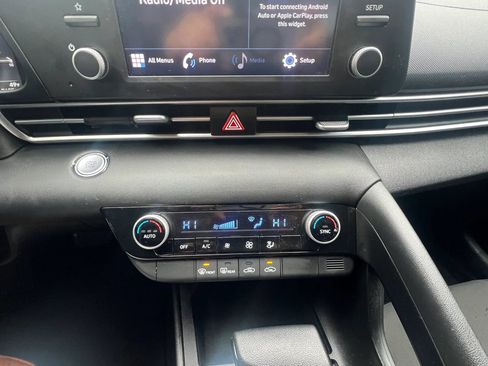 Used 2023 Hyundai Elantra SEL FWD image 22