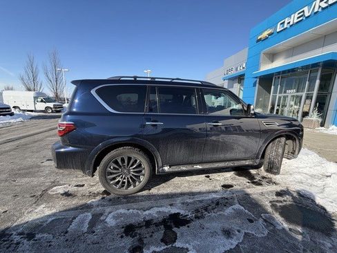 Used 2024 Nissan Armada Platinum w/ Captain's Chairs Package image 7