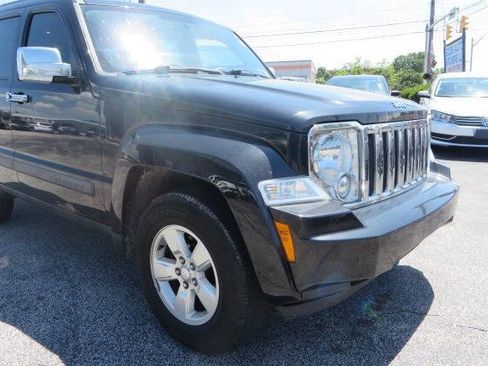 Used 2012 Jeep Liberty Sport image 29