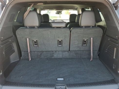 Used 2025 Buick Enclave Preferred image 27