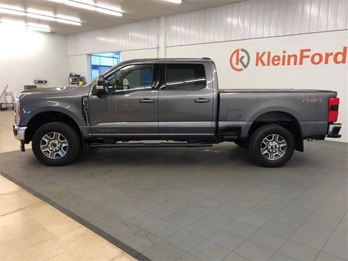 Used 2023 Ford F250 Lariat w/ Camper Package image 4