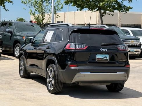 Used 2019 Jeep Cherokee Limited FWD image 6
