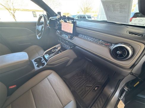 Certified 2024 Chevrolet Colorado ZR2 w/ ZR2 Bison Edition image 29