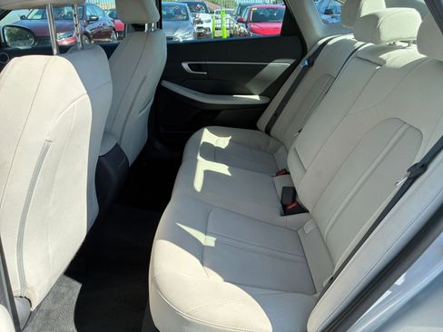 Used 2025 Hyundai Sonata SEL FWD image 21
