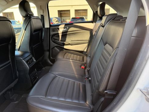 Used 2019 Ford Edge SEL w/ Equipment Group 201A AWD/4WD image 21
