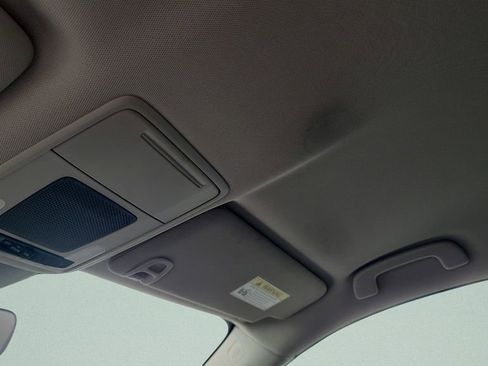 Used 2023 Honda Pilot EX-L image 16