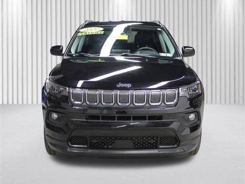 Used 2022 Jeep Compass Latitude image 41
