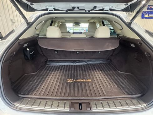 Used 2018 Lexus RX 450h AWD w/ Luxury Package image 16
