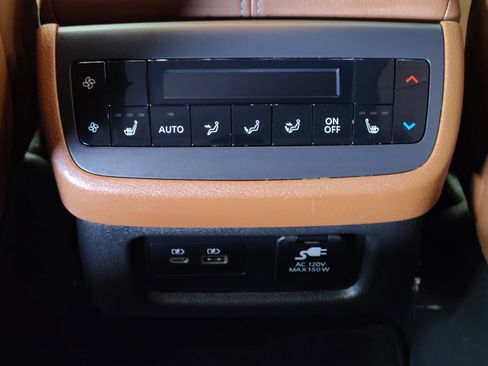 Certified 2024 Nissan Pathfinder Platinum w/ Cargo Package image 37