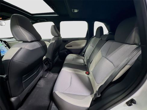 New 2026 Subaru Forester Premium image 25
