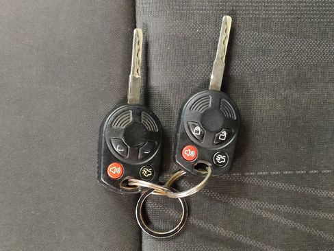 Used 2016 Ford Focus SE FWD image 32