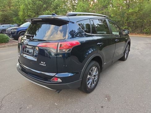 Used 2017 Toyota RAV4 XLE w/ All Weather Liner Package AWD/4WD image 7