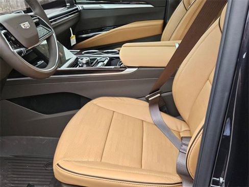 New 2026 Cadillac Escalade ESV Luxury image 19