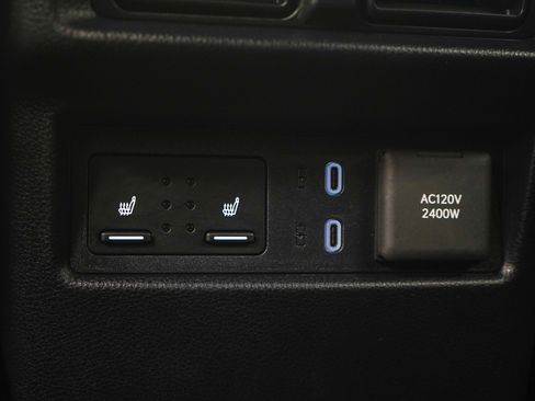Certified 2026 Toyota 4Runner Platinum AWD/4WD image 21