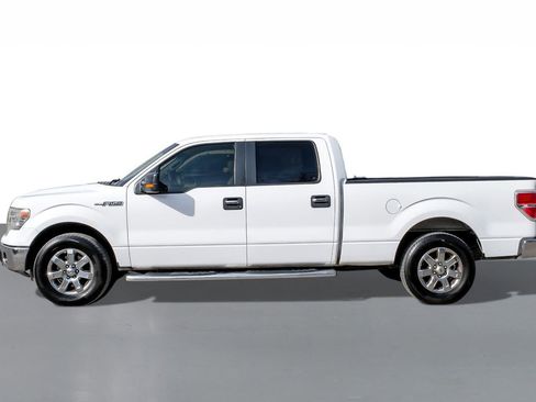 Used 2014 Ford F150 XLT w/ Equipment Group 302A Luxury image 9