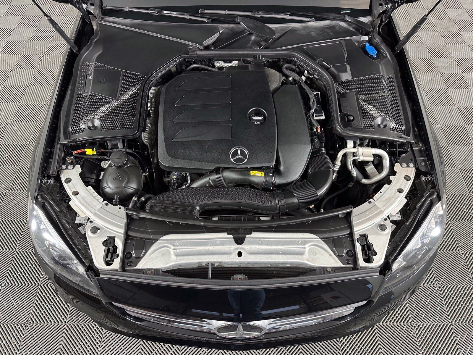 Used 2019 Mercedes-Benz C 300 Sedan image 22
