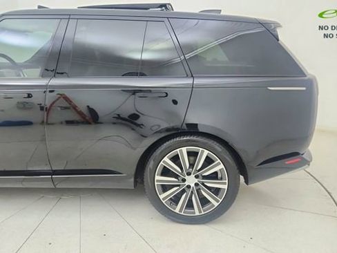 Used 2024 Land Rover Range Rover Autobiography AWD/4WD image 10