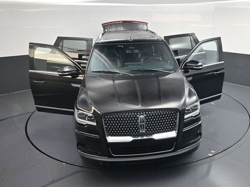 Used 2024 Lincoln Navigator L 4WD image 59