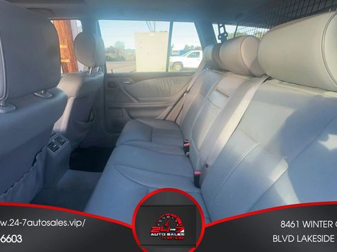 Used 2000 Mercedes-Benz E 320 Wagon image 11