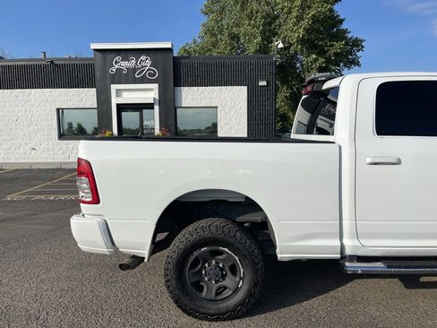 Used 2022 RAM 2500 Tradesman w/ Chrome Appearance Group image 4