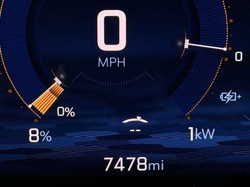 Used 2024 Chevrolet Equinox EV RS image 15