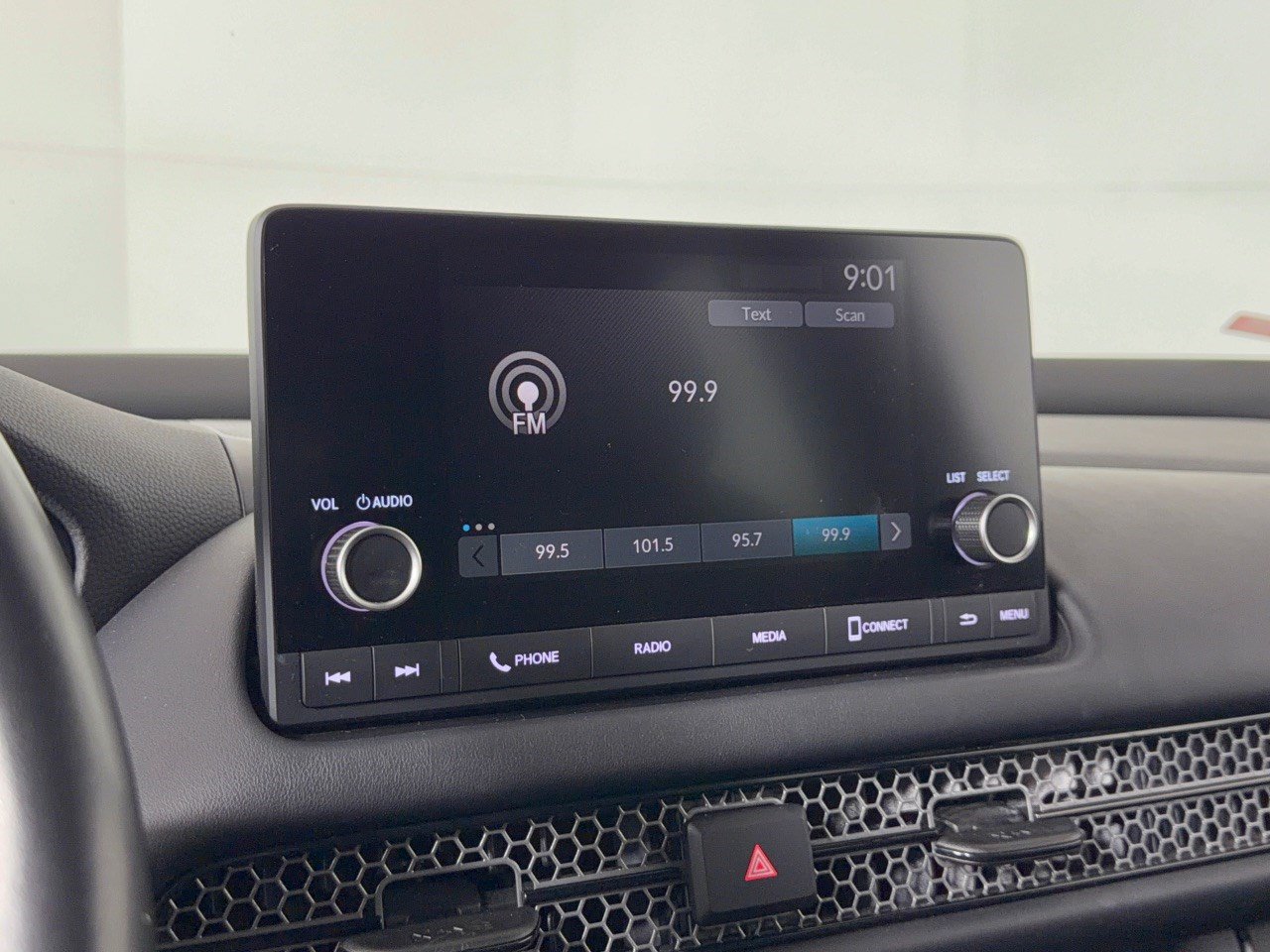 Used 2024 Honda HR-V Sport image 23