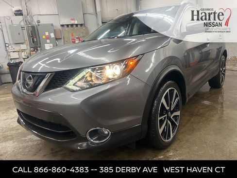 Used 2019 Nissan Rogue Sport SL image 1