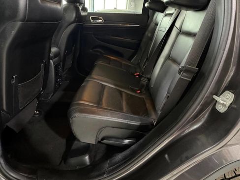 Used 2014 Jeep Grand Cherokee Limited w/ Trailer Tow Group IV image 23