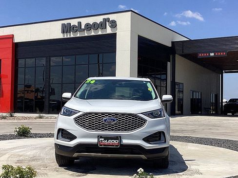 Used 2024 Ford Edge SEL image 2