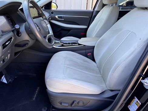 Used 2023 Hyundai Sonata SEL w/ Convenience Package FWD image 10
