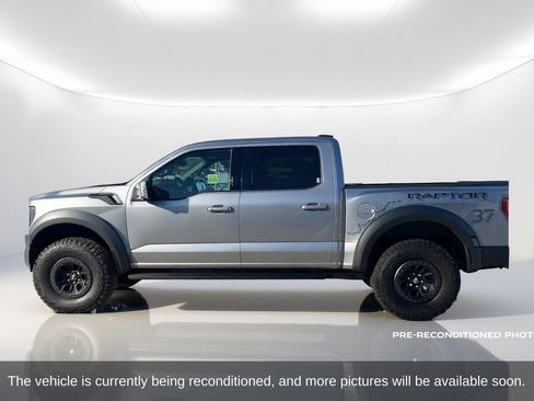 Used 2023 Ford F150 Raptor w/ Raptor Carbon Fiber Package AWD/4WD image 9