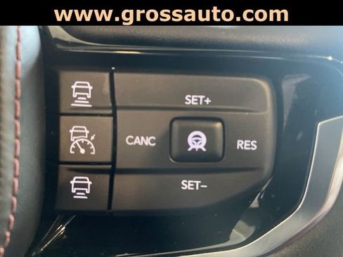 Used 2024 Jeep Wagoneer Launch Edition image 20