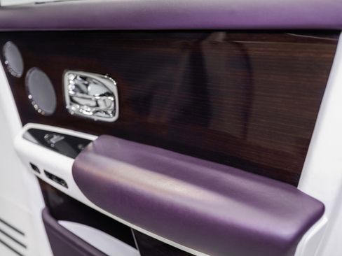Used 2018 Rolls-Royce Phantom Sedan RWD image 51