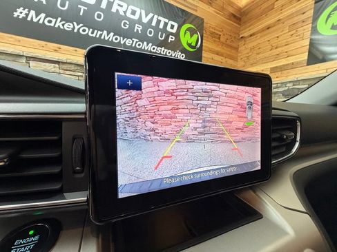 Used 2020 Ford Explorer XLT w/ Equipment Group 202A AWD/4WD image 35