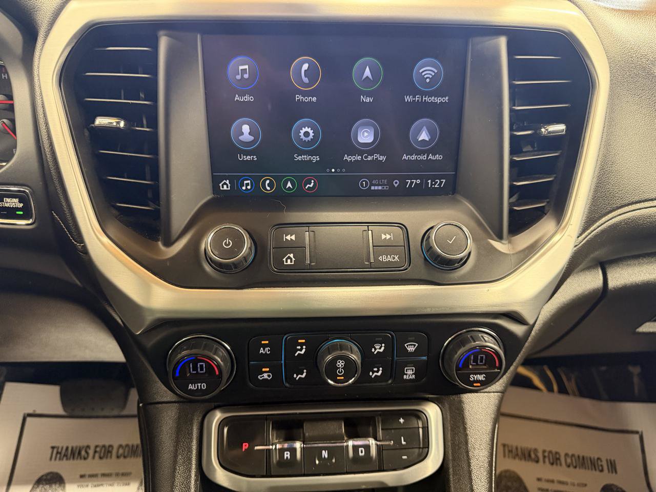 Used 2022 GMC Acadia SLT w/ Technology Package FWD image 17