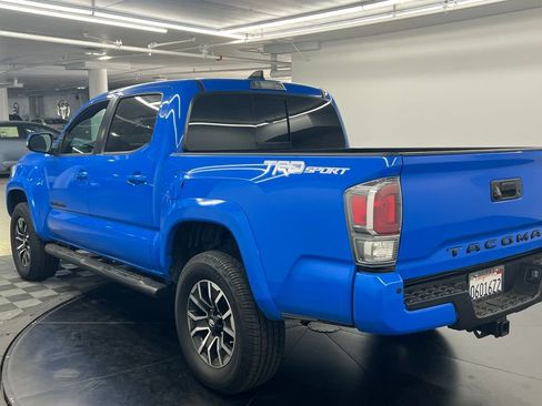 Certified 2020 Toyota Tacoma TRD Sport w/ Technology Package image 3