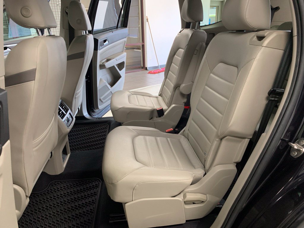 Used 2021 Volkswagen Atlas SEL Premium AWD/4WD image 12