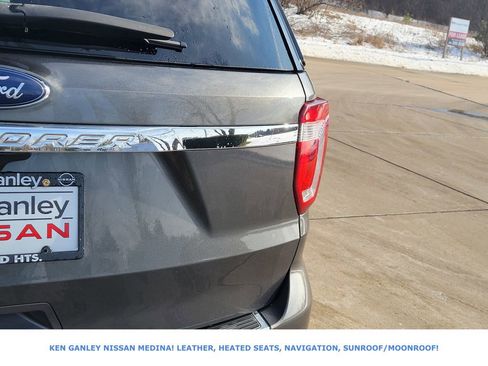 Used 2018 Ford Explorer XLT w/ Equipment Group 202A image 15