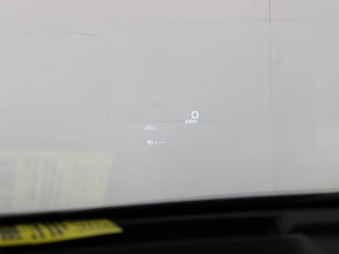 Used 2024 Nissan Ariya FWD image 7