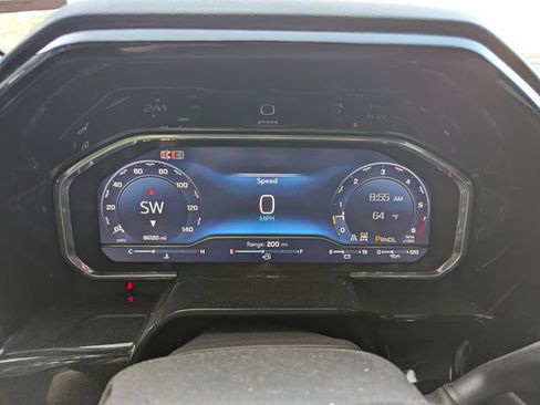 Used 2024 Chevrolet Silverado 2500 LT w/ Convenience Package AWD/4WD image 16