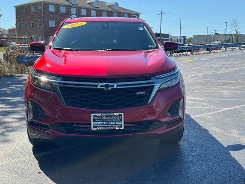 Used 2022 Chevrolet Equinox RS w/ Infotainment Package image 9