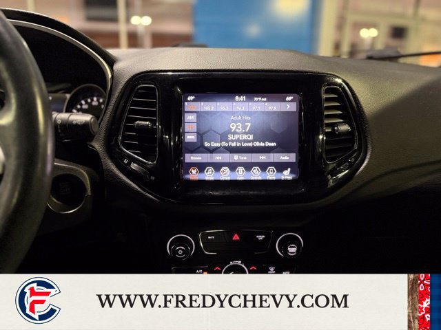 Used 2019 Jeep Compass Limited AWD/4WD image 15