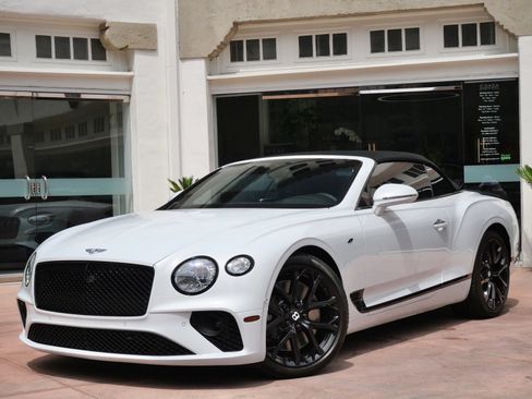 Used 2023 Bentley Continental GT V8 AWD/4WD image 12