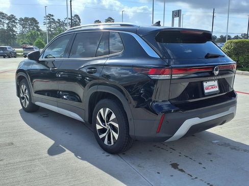 New 2026 Volkswagen Tiguan S FWD image 2