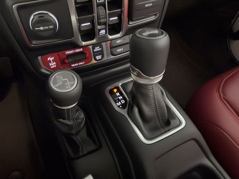 Used 2024 Jeep Wrangler Unlimited Rubicon 392 AWD/4WD image 25