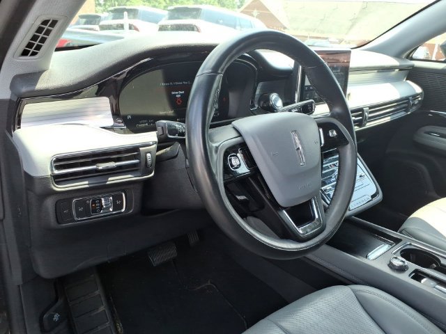 Used 2022 Lincoln Corsair Reserve w/ Towing Package AWD/4WD image 14