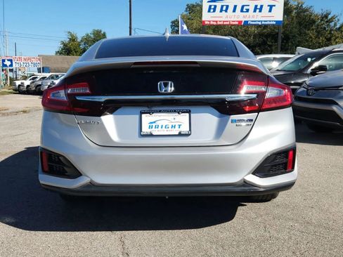 Used 2018 Honda Clarity Touring image 4