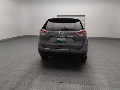 Used 2016 Nissan Rogue SV w/ SV Premium Package image 7