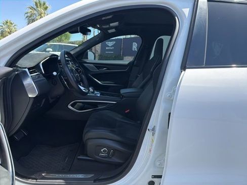 Used 2022 Jaguar F-PACE SVR AWD/4WD image 9